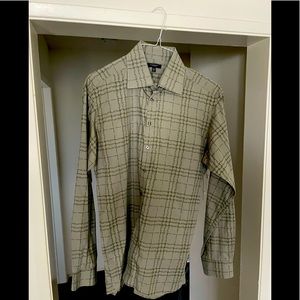 Burberry Button Down men’s shirt. 16.5. Green